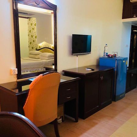 Grand Park Hotel Chittagong Exterior photo