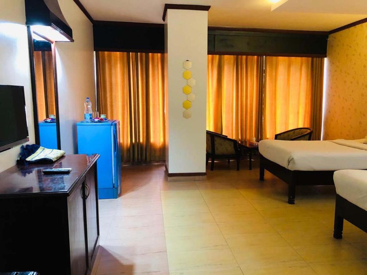 Grand Park Hotel Chittagong Exterior photo