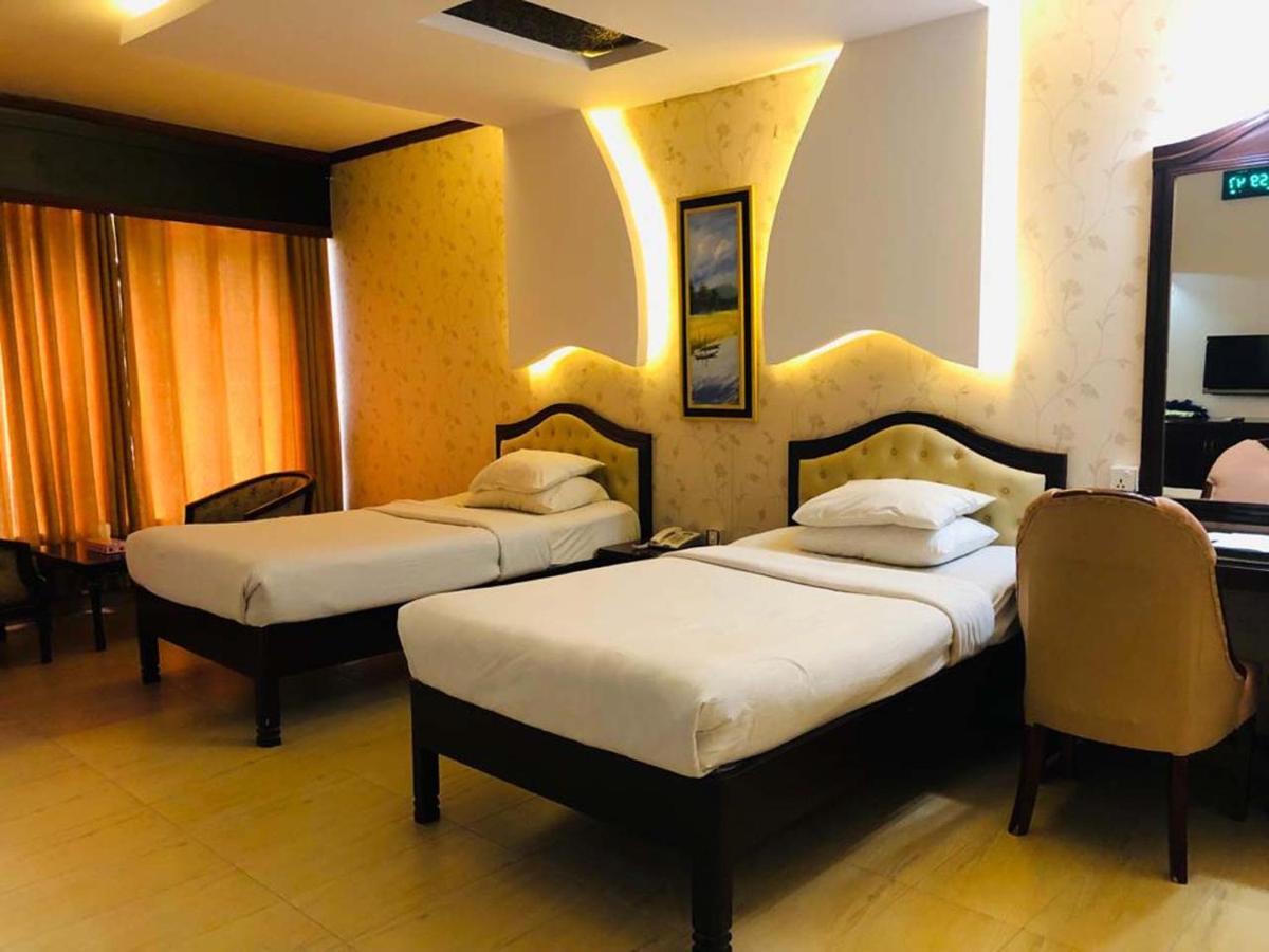 Grand Park Hotel Chittagong Exterior photo